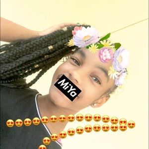 Meet your Posher, Myia